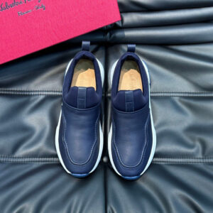 Ferragamo Low Top Sneaker With Gancini Ornament – 1:1 Replica Quality – FER-SOR04