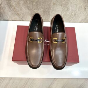 Ferragamo Gancini Bit Leather Loafers With Gold Hardware – 1:1 Replica Quality – FER-SH56