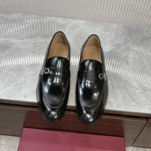 Ferragamo Men’s Loafers in Brown or Black Polished Leather with Gancini Buckle – 1:1 Replica Quality – FER-SH50