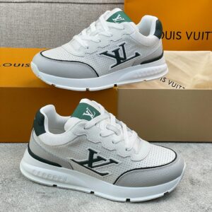 Louis Vuitton Classic Sneaker – 1:1 Replica Quality – LV-SOR04